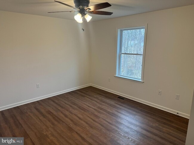 Building Photo - 80 Serenity Ln