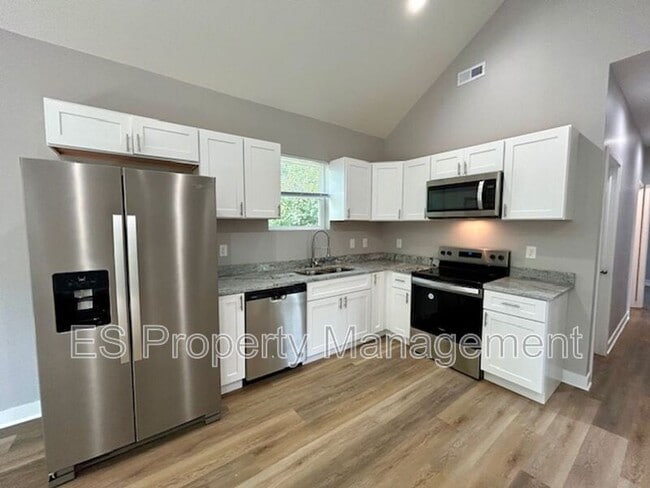 Building Photo - 321 N Kealing Ave