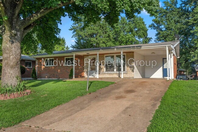 Building Photo - 370 Gerald Ave