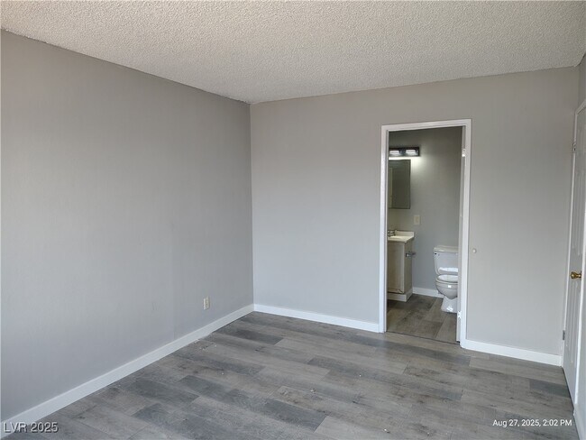 Building Photo - 3663 Kolendo Ct