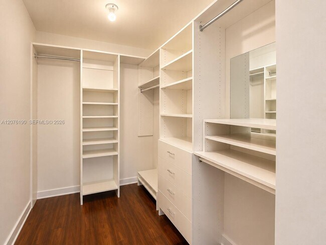 Building Photo - 650 NE 64th St