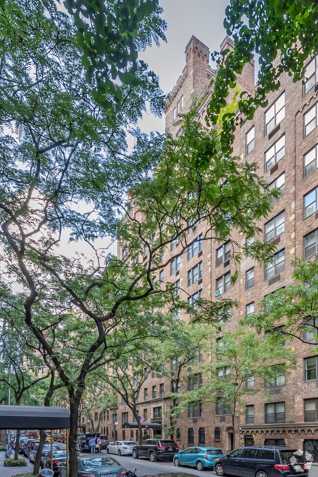 Building Photo - 225 24TH Street