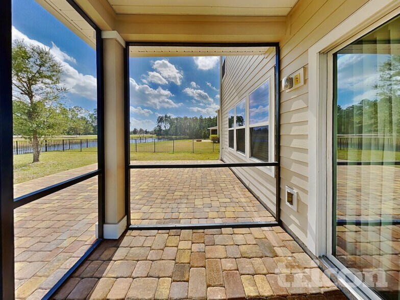 Building Photo - 195 Silver Creek Pl