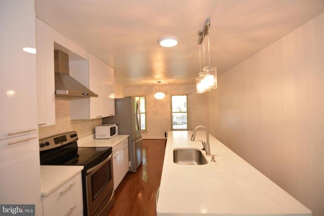 Building Photo - 7811 Coddle Harbor Ln