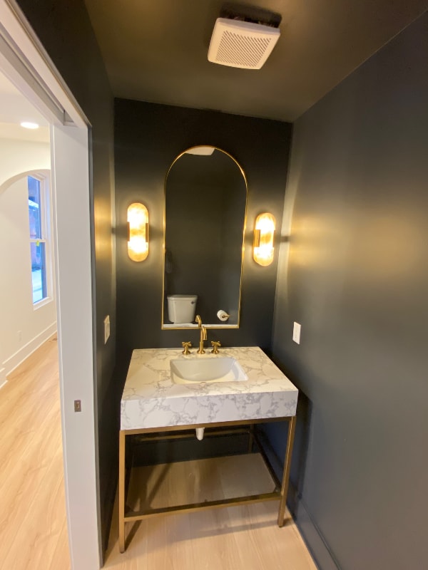 Building Photo - 421 S Union St