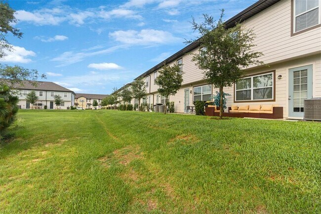 Building Photo - 840 Longboat Dr