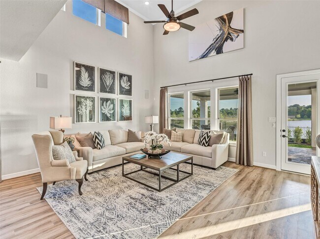 Building Photo - 11 Shumard Oak Dr