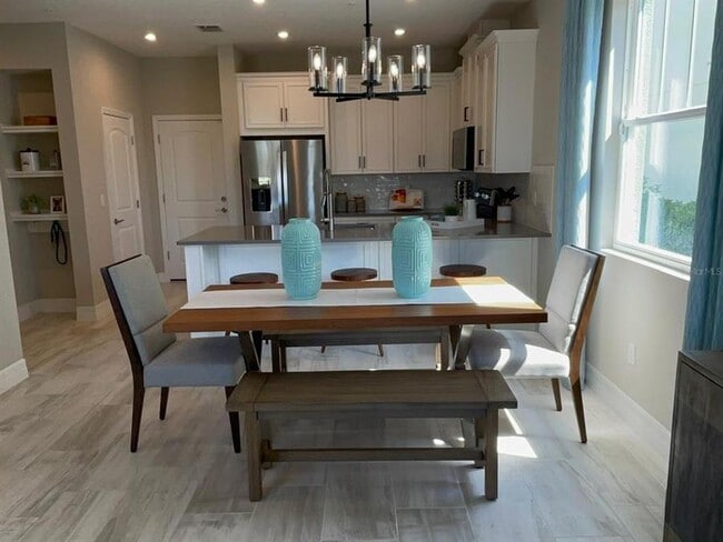 Building Photo - 7768 Clove Hitch Wy