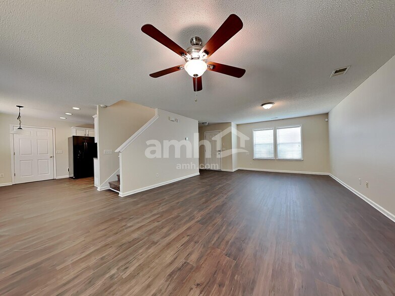 Building Photo - 7 Copperleaf Ct