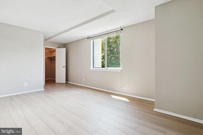Building Photo - 501 Slaters Ln