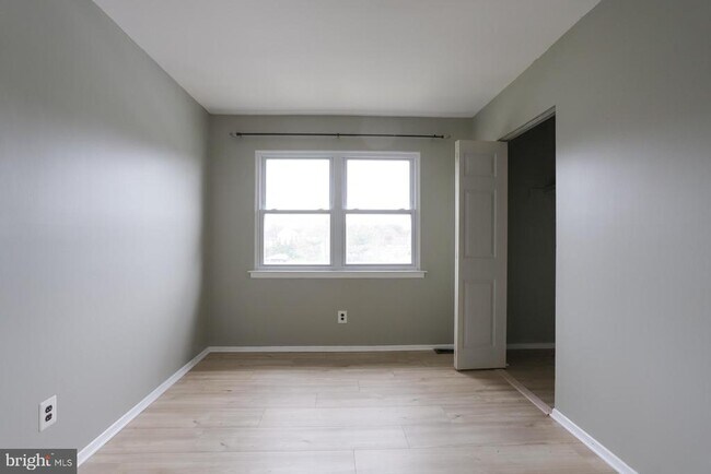 Building Photo - 1940 Arrowood Dr