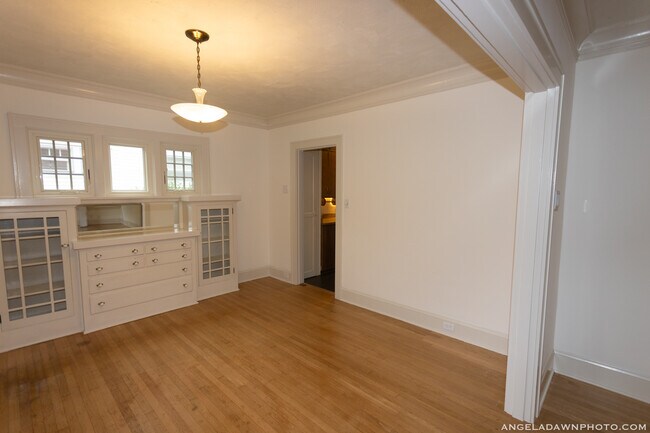 Building Photo - 3748 NE 23rd Ave