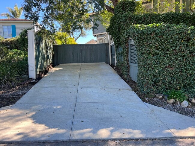 Building Photo - 1012 Cheltenham Rd