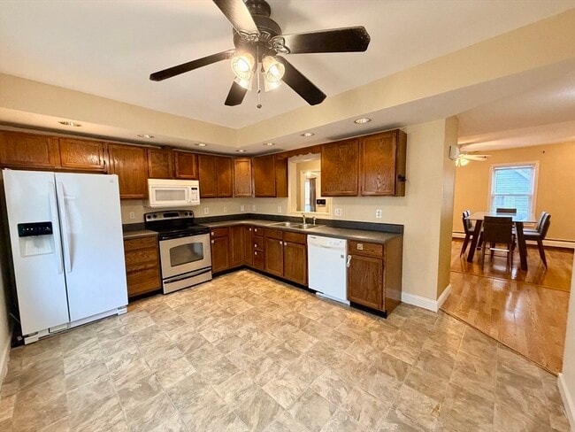 Building Photo - 59 Whitney Ave