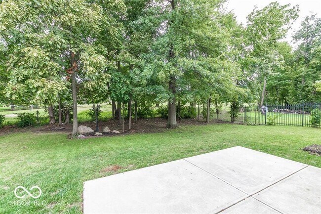 Building Photo - 10686 Trailwood Dr