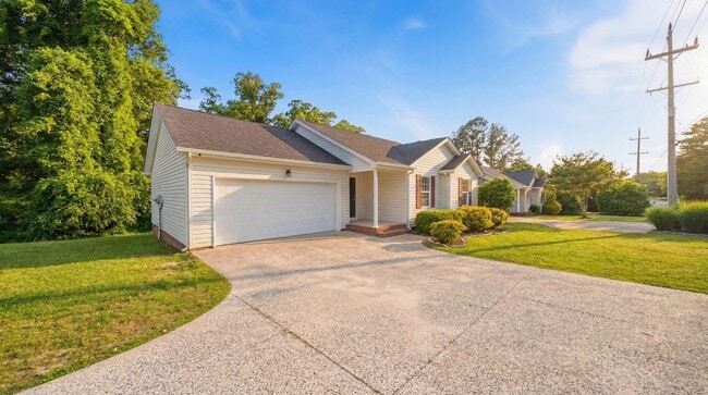 Building Photo - 3 bedroom East Brainerd Home!