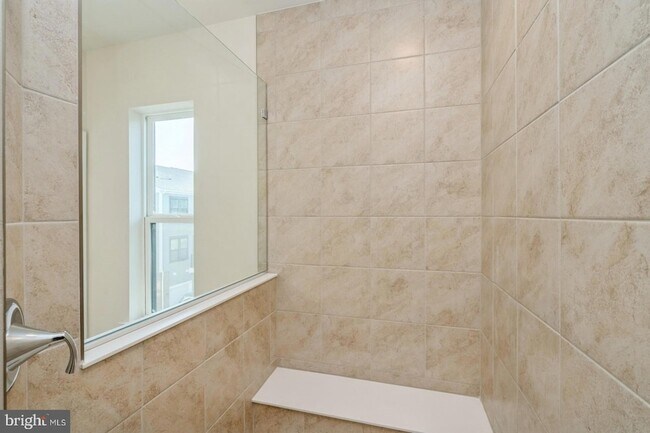 Building Photo - 103 Vaughn Dr Ext