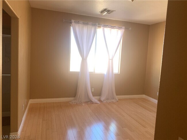 Building Photo - 306 Winery Ridge St