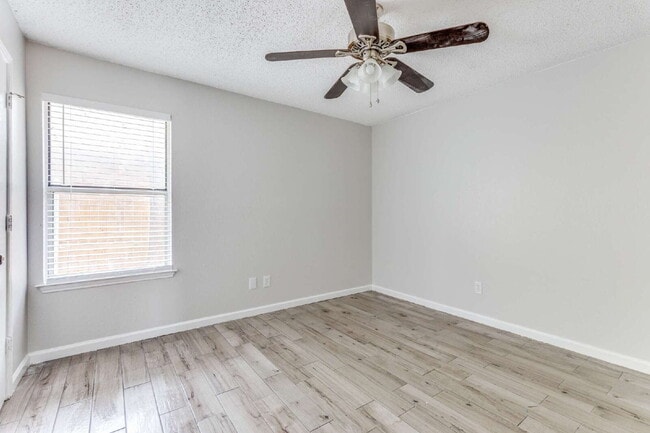 Building Photo - Easy Access to Highways with this 3BR in Arlington