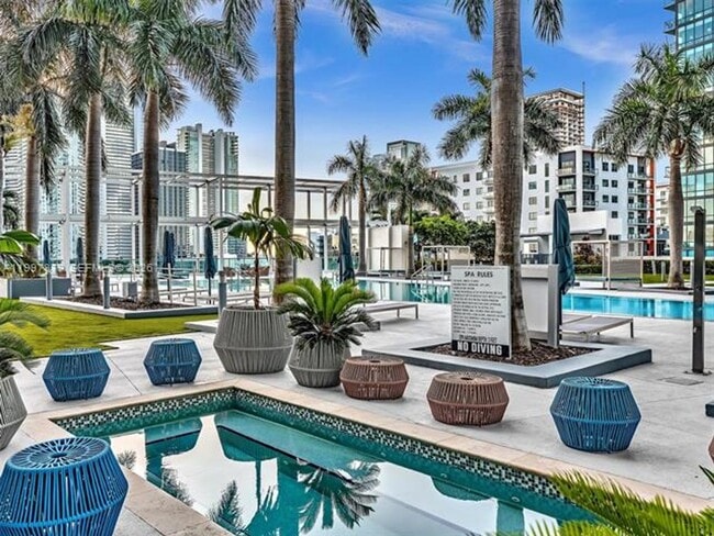 Building Photo - 3301 NE 1st Ave