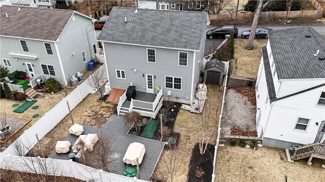 Building Photo - 88 Phillip Ave