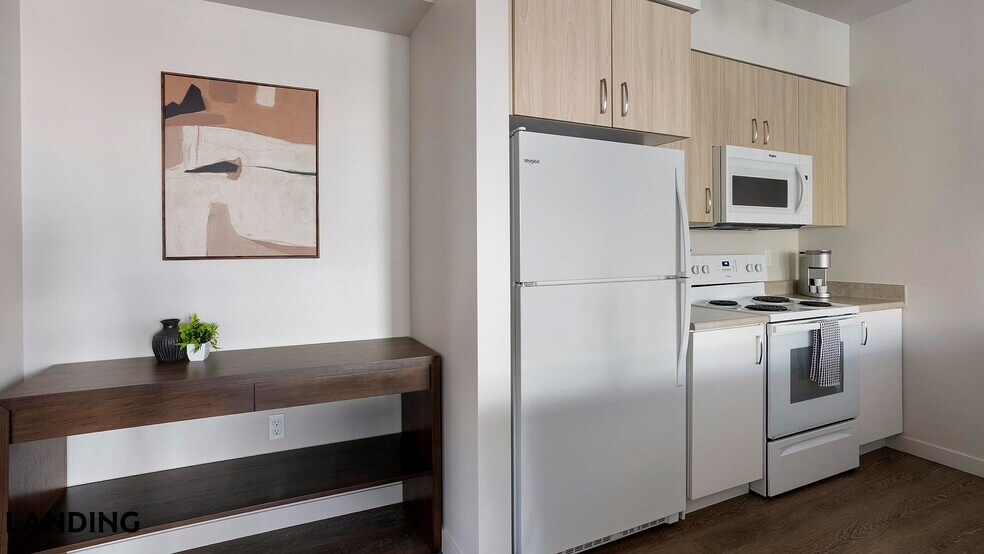 Building Photo - 17500 25th Ave NE