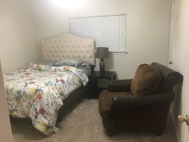 Building Photo - 4500 Tiny Seed Cove