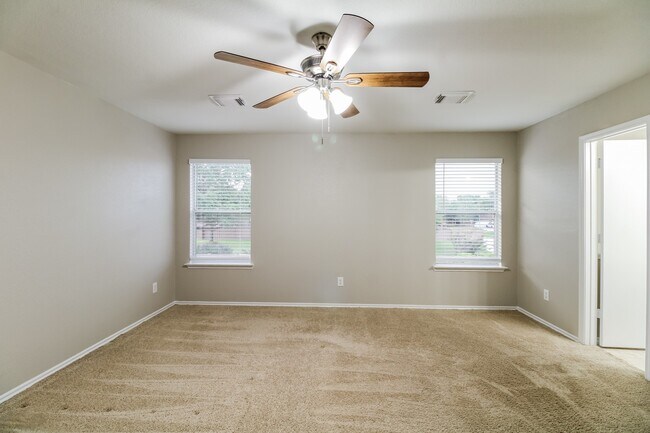 Building Photo - 439 Remington Park Ct