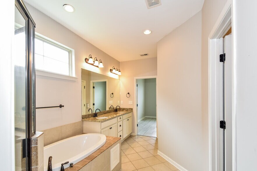 Building Photo - 430 Hidden Meadows Cove