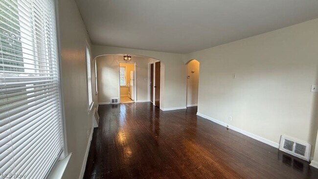 Building Photo - 2042 13th St