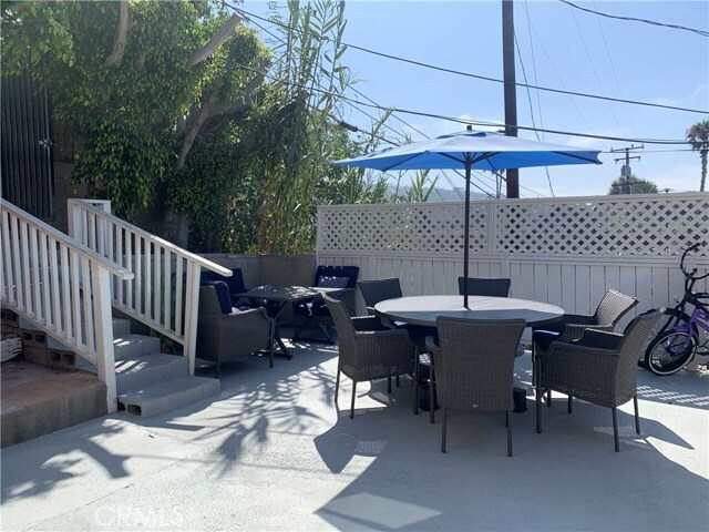 Building Photo - 662 S Coast Hwy