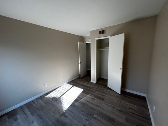 Building Photo - DON'T MISS OUT! HOME AVAILABLE BEGINNING OF MAY