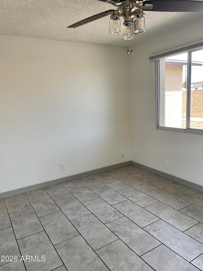 Building Photo - 1238 W Malibu Dr