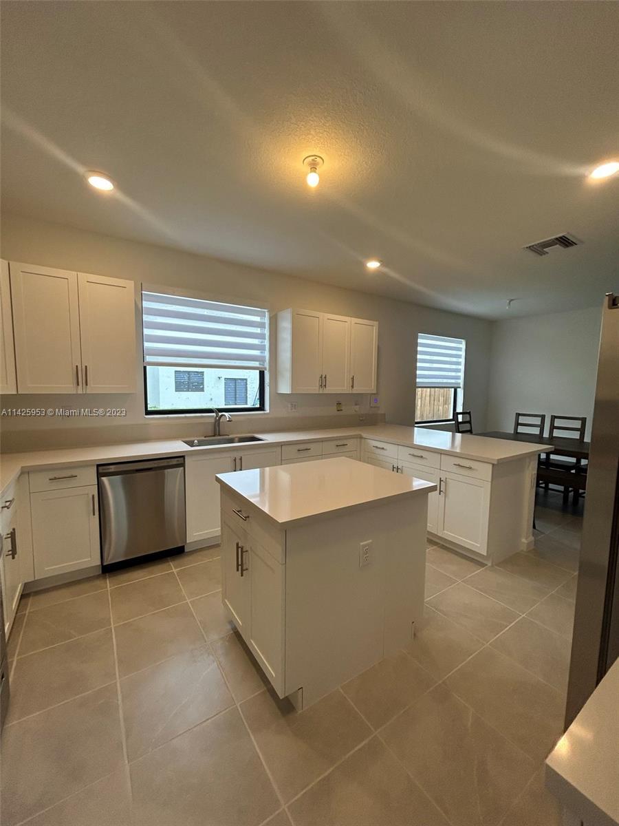 Building Photo - 13351 SW 284th St