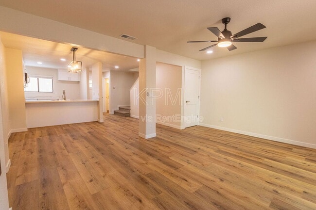 Building Photo - 955 Academy St