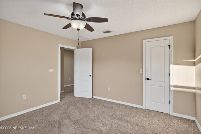 Building Photo - 104 Riachuelo Ln