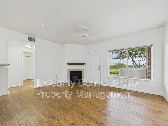 Building Photo - 10239 W 55th Dr
