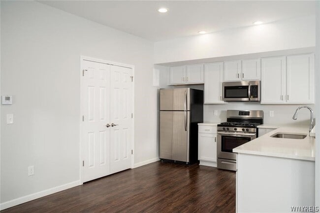 Building Photo - 46 Roger Chaffee Dr