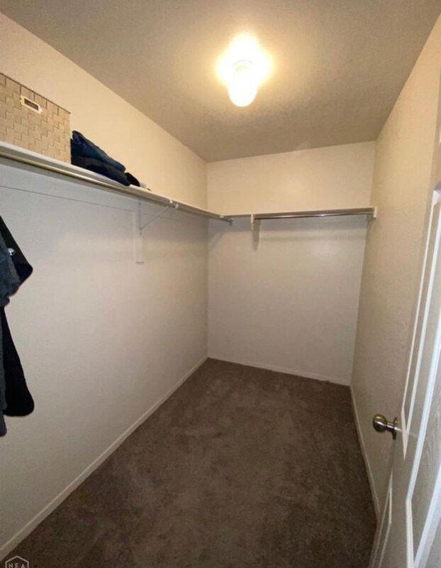 Building Photo - 4012 Willow Pointe Dr