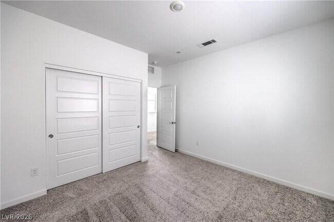 Building Photo - 11804 Waterbird Ave