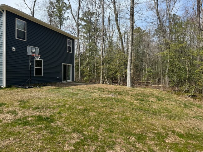 Building Photo - 522 Currant Cir