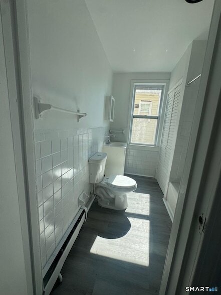 Building Photo - 265 6th St