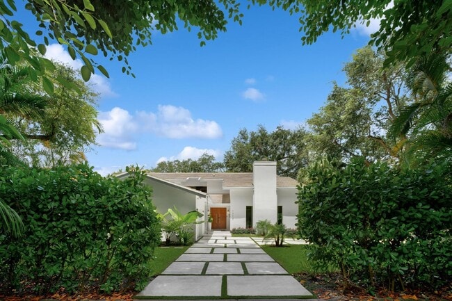 Building Photo - 7900 Old Cutler Rd