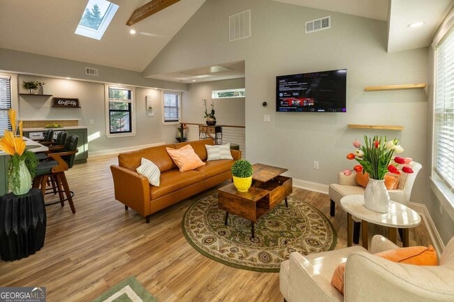 Building Photo - 1668 N Druid Hills Rd NE