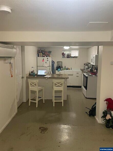 Building Photo - 320 NW 23rd St