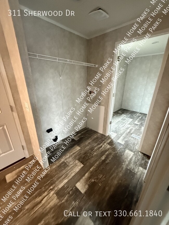 Building Photo - 311 Sherwood Dr