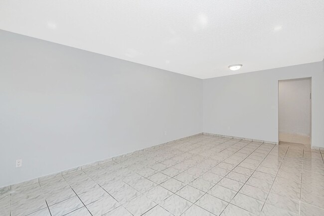 Building Photo - 7705 SW 86th St