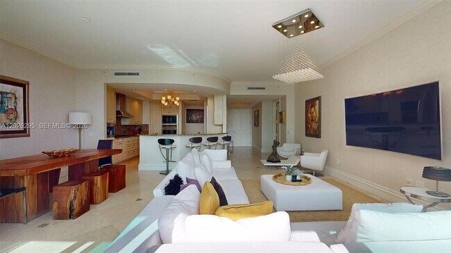 Building Photo - 10295 Collins Ave