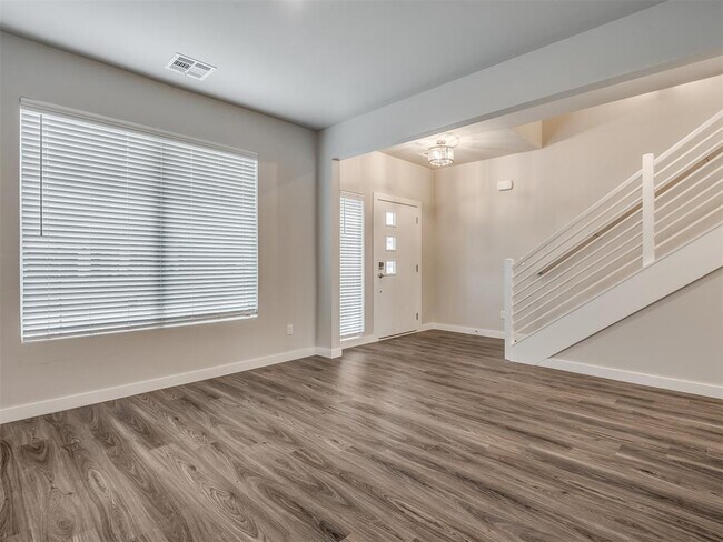 Building Photo - 520 NW 176th Terrace