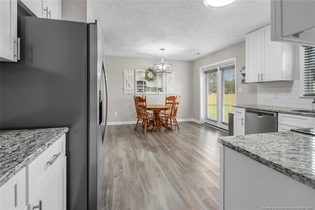 Building Photo - 106 Bluejay Ct